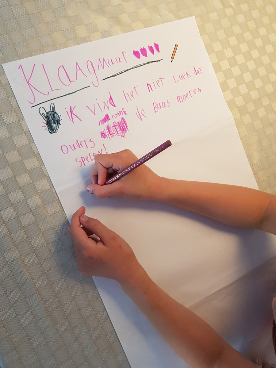 Kindercoach Rotterdam-klaagmuur Kindercoach Rotterdam-klaagmuur